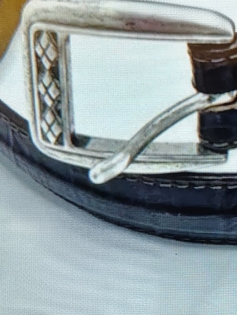 Brighton VTG Brown Leather Croc Belt with Silver Buckle and Golf Charms Sz M-L - Picture 3 of 7